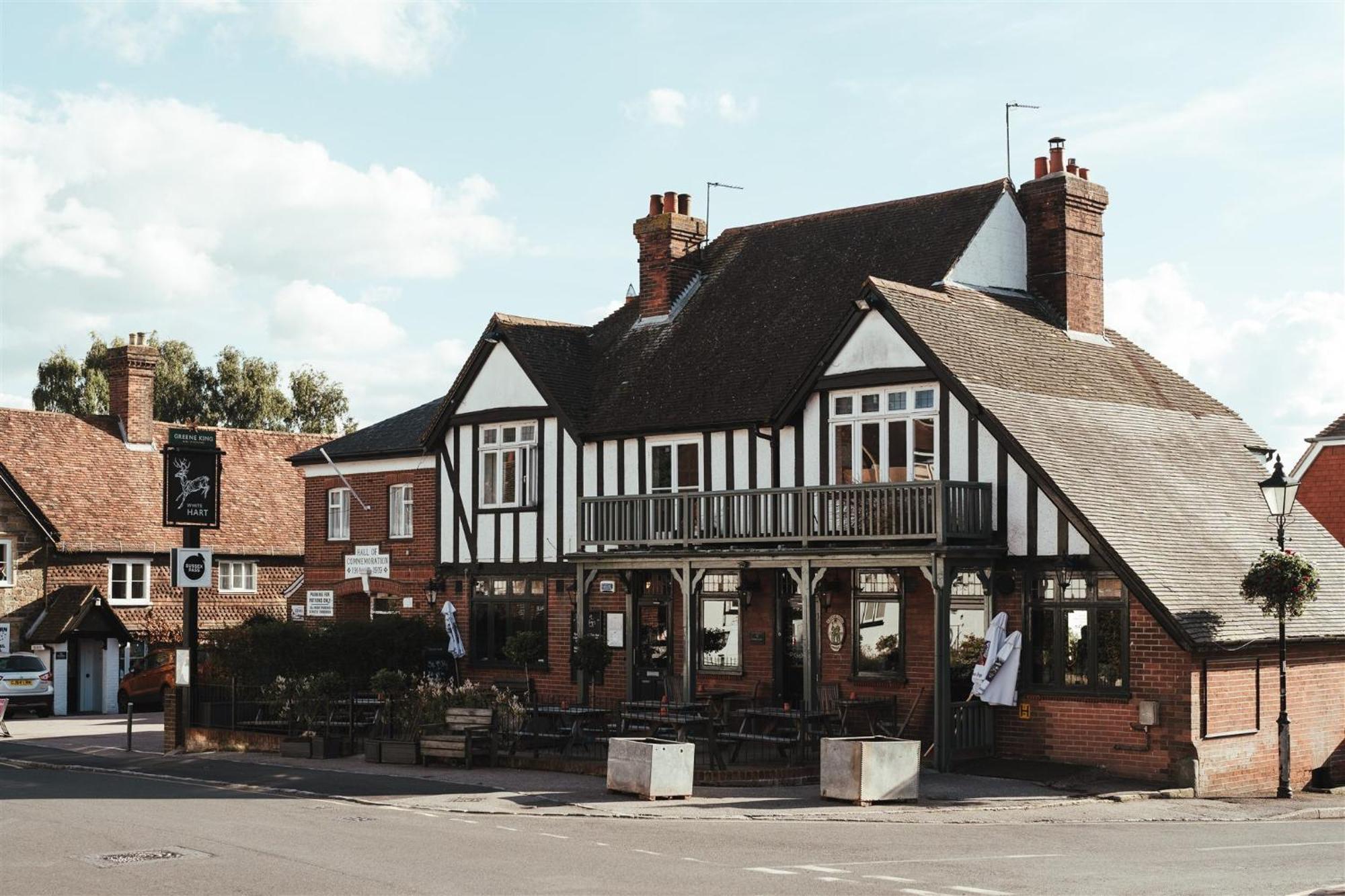 The White Hart Wadhurst Ngoại thất bức ảnh